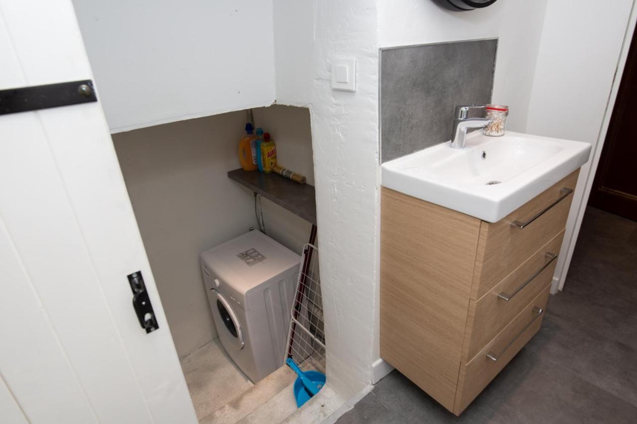 Studio Cosy Dans Centre Historique Avec Parking Appartamento Grasse Esterno foto